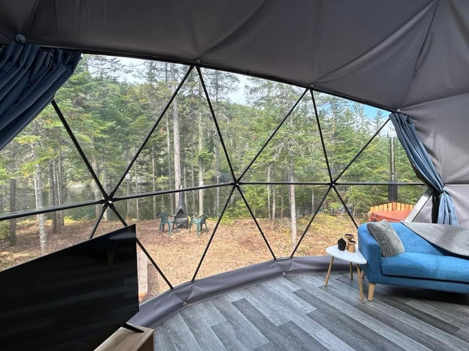 Glacia Luxury tent in Quebec
