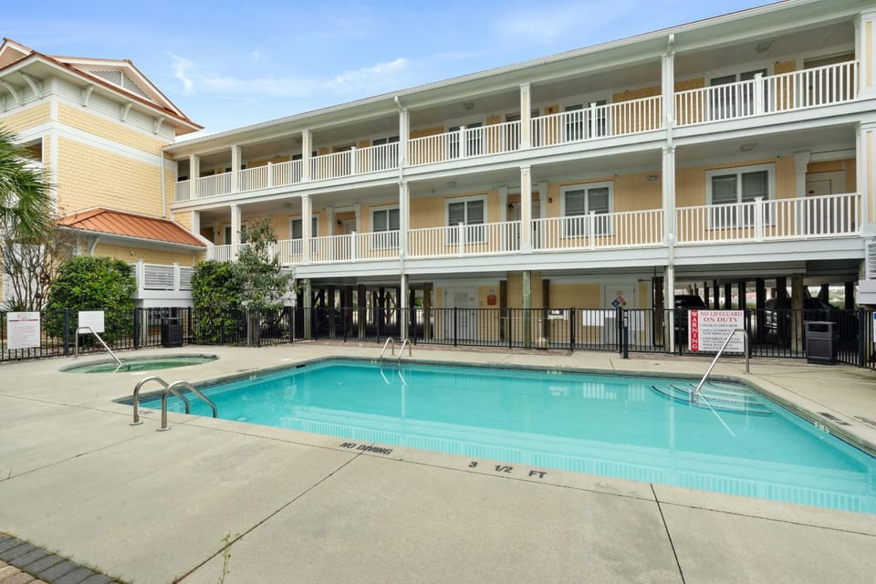 Sun of a Beach by Oak Island Accommodations Apartment in Oak Island