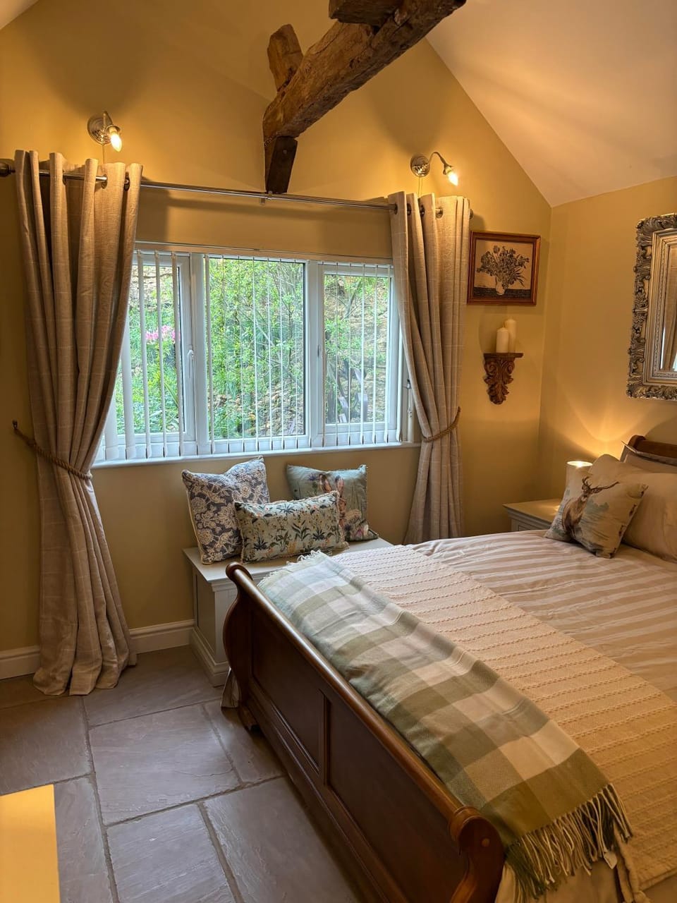 Mulberry House Farm Mulberry Lodge Farm Stay in England