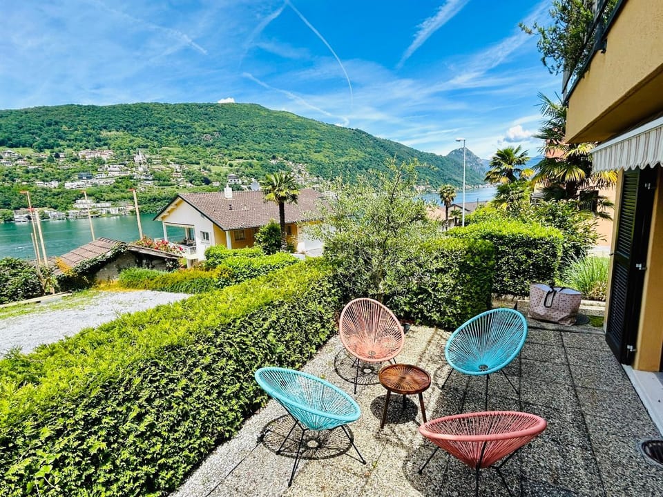 Patio, Lake view, Mountain view