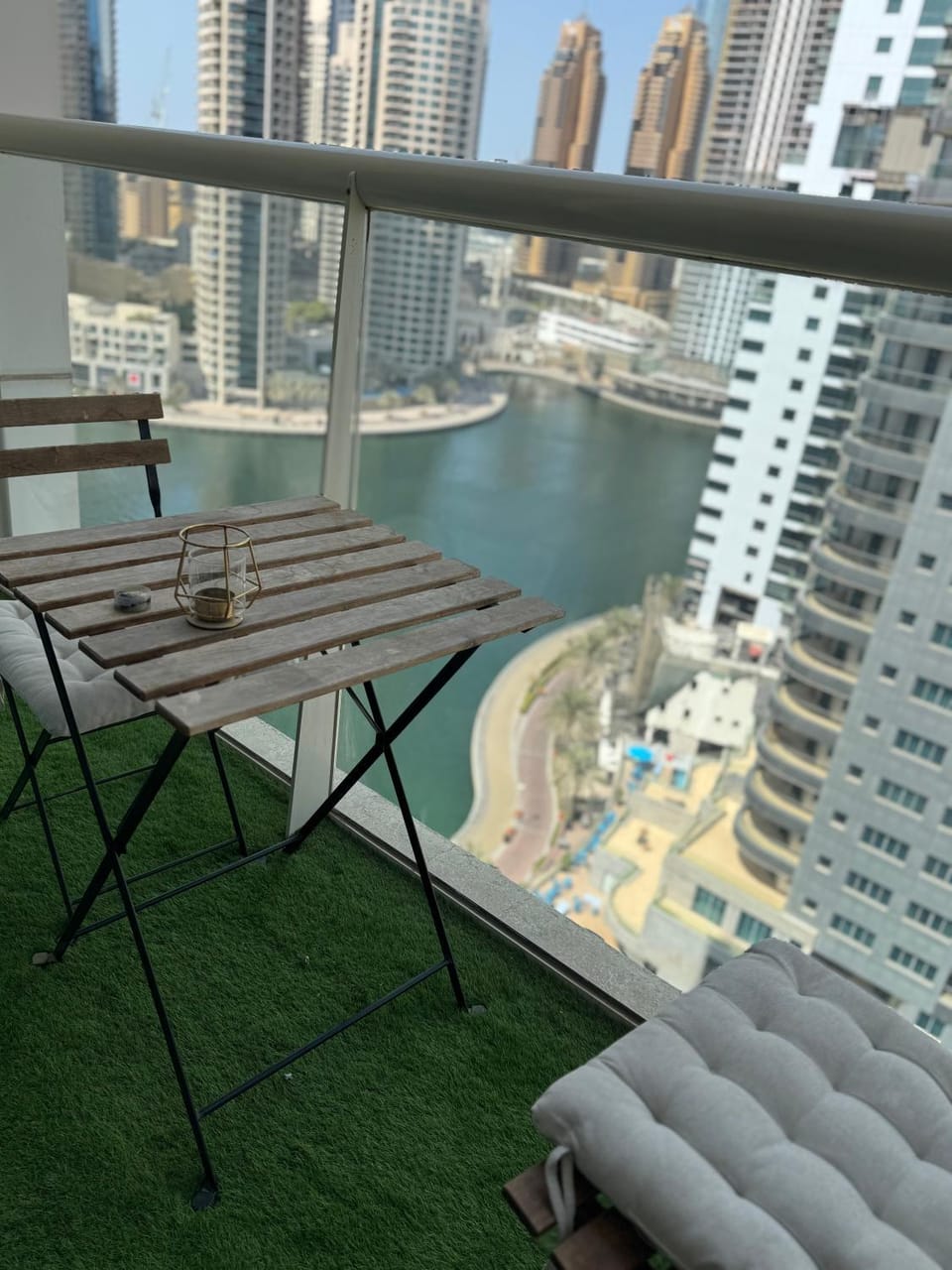 Golden Hour Marina View Apartment in Dubai