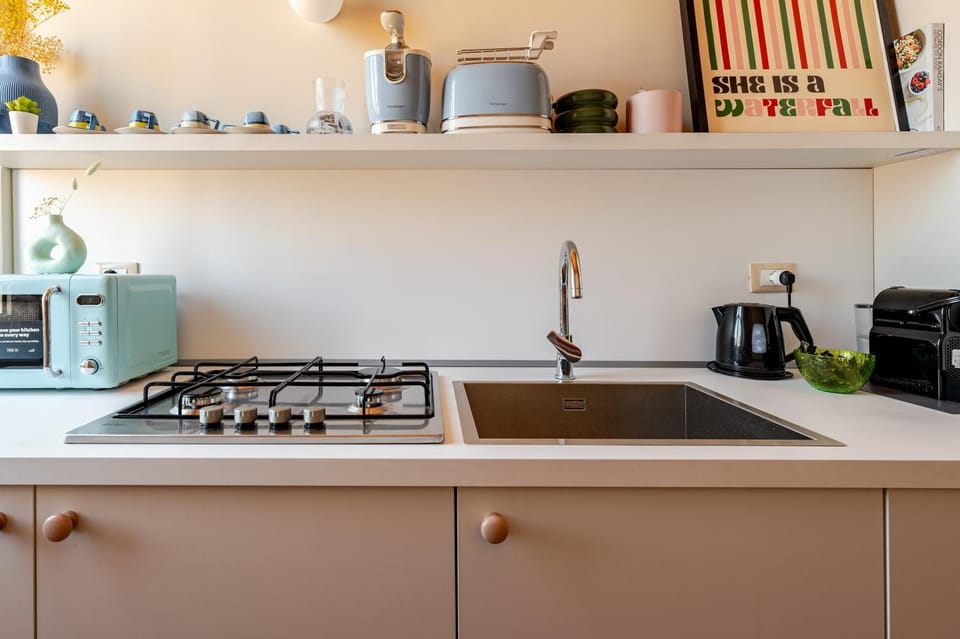Communal kitchen, kitchen