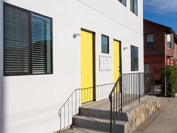 Sunny Studio in the Heart of Venice - A Inn in Venice Beach