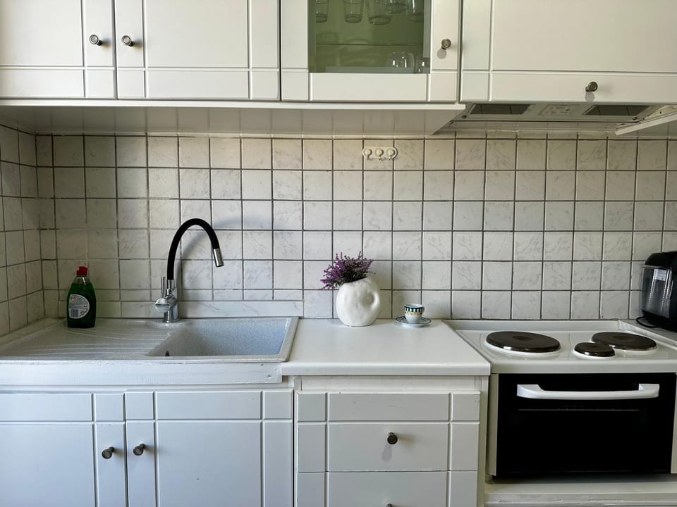 Cozy Stay in Kos Old Town, Walk to Everything - El Greco Apartments Apartment in Kos