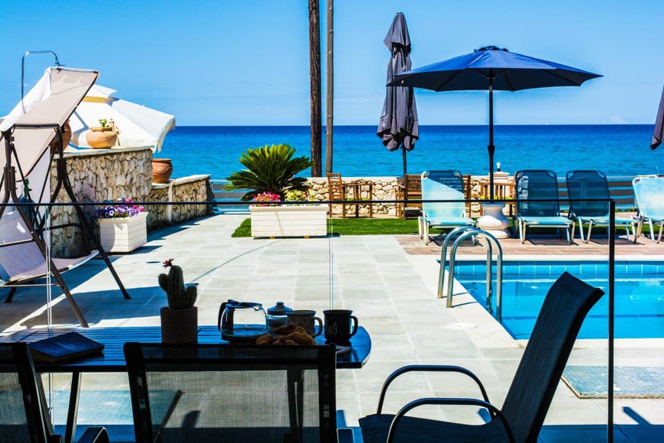 Patio, Day, Natural landscape, Dining area, Beach, Pool view, Sea view, Swimming pool, sunbed
