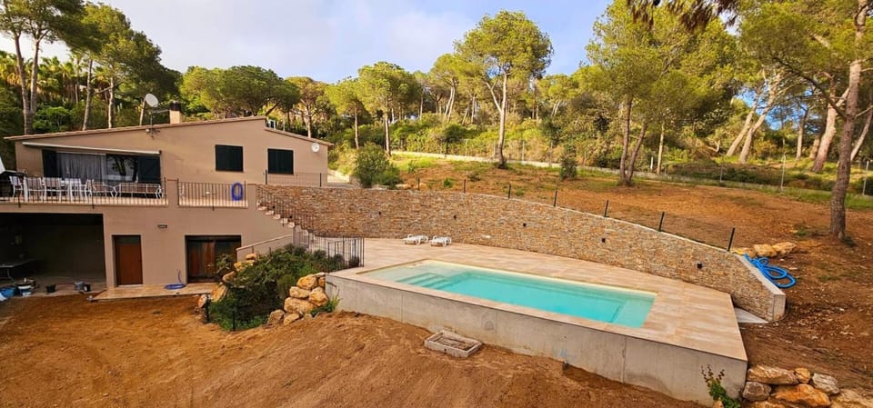 LA VINYA - Casa con parking y piscina Chalet in Baix Empordà