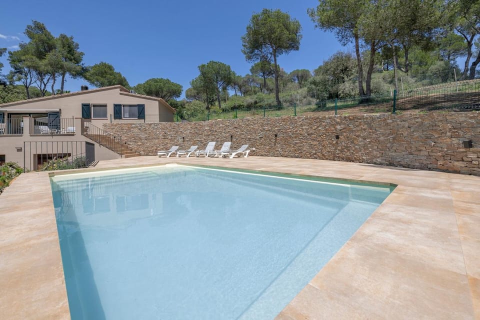LA VINYA - Casa con parking y piscina Chalet in Baix Empordà