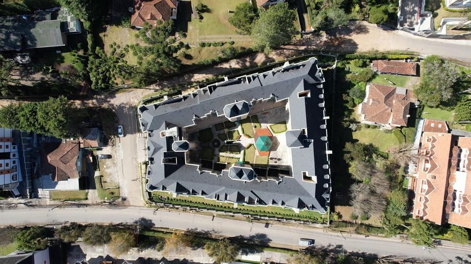 Property building, Bird's eye view, Street view