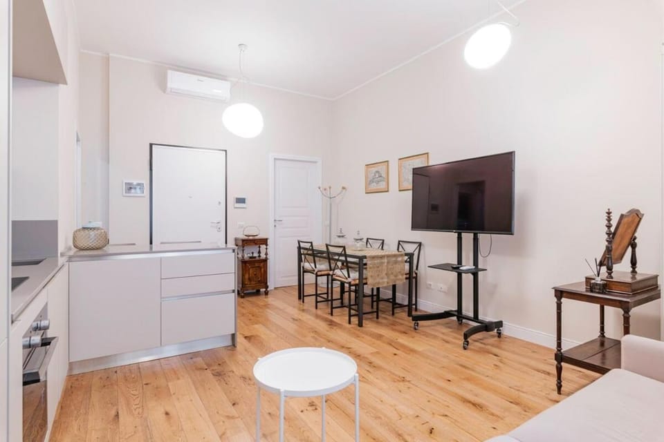 TV and multimedia, Kitchen or kitchenette, Dining area