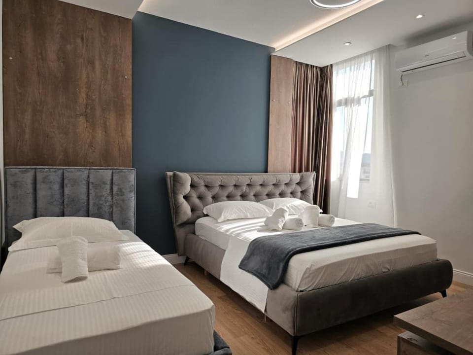 Bed, Bedroom, towels, air conditioner