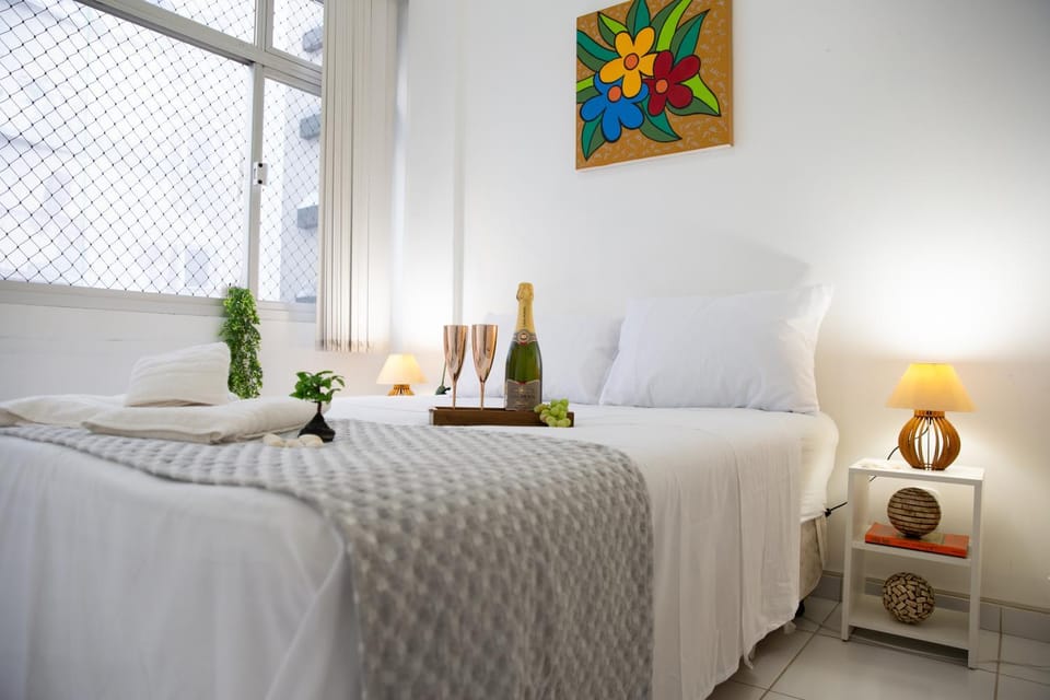 Apartamentos a 20 m da praia no centro de Guarapari - Brazilian Corner Apartment in Guarapari