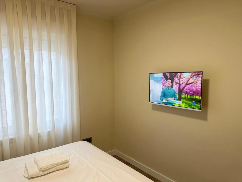 SUITE PLAYA GIJON CENTRO II, a estrenar, 4 huéspedes VUT-5248-AS Apartment in Gijón