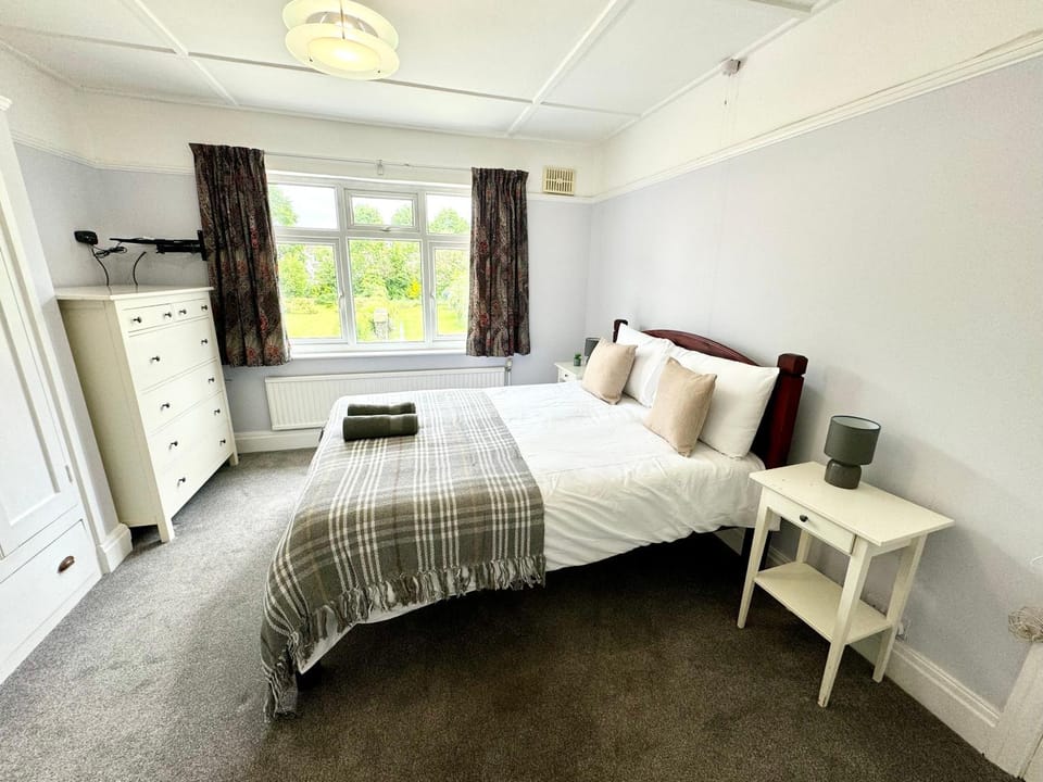 Bright Room near Southmead Vacation rental in Bristol