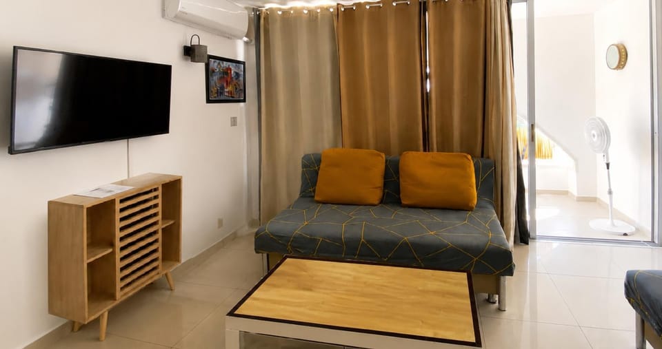 TV and multimedia, Balcony/Terrace, Living room