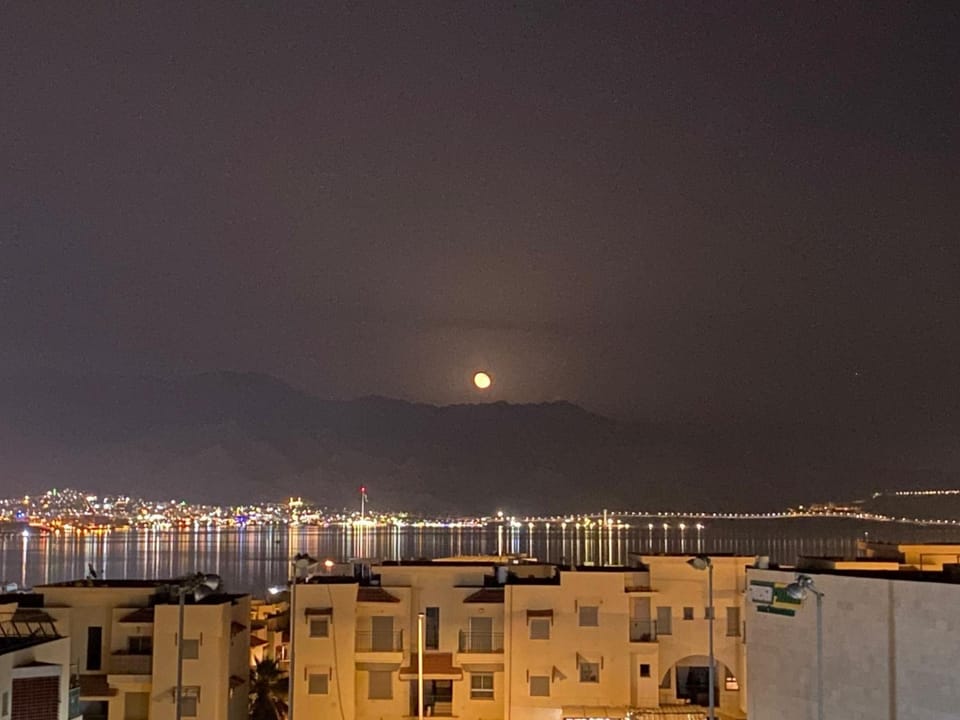Night, Natural landscape, City view, Mountain view, Sea view