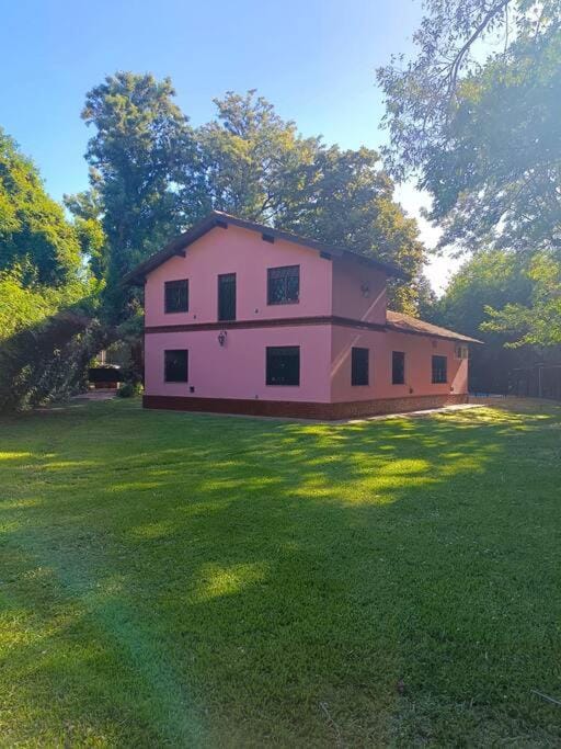 Casa quinta espaciosa House in Benavidez