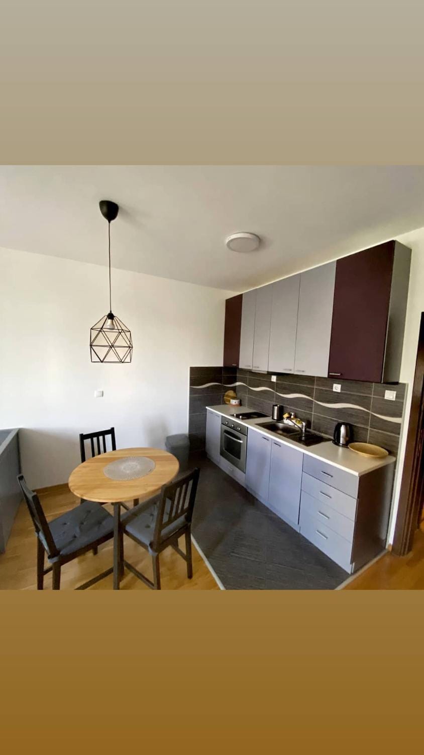 Studio Charlie Aviv Park Apartment in Belgrade