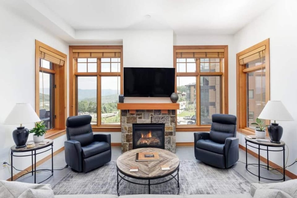 Skyridge Chalet Capitol Peak Lodge #3126 House in Snowmass Village