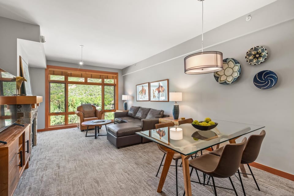 The Ember Edge Capitol Peak Lodge #3309 House in Snowmass Village