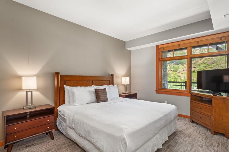 The Ember Edge Capitol Peak Lodge #3309 House in Snowmass Village
