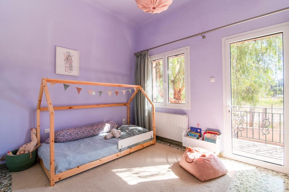 Bed, Bedroom, children, air conditioner