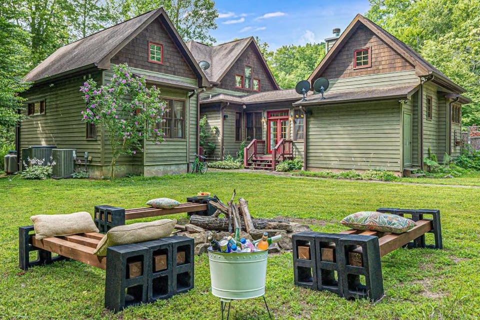 Smokey Mountain Getaway House in Stecoah