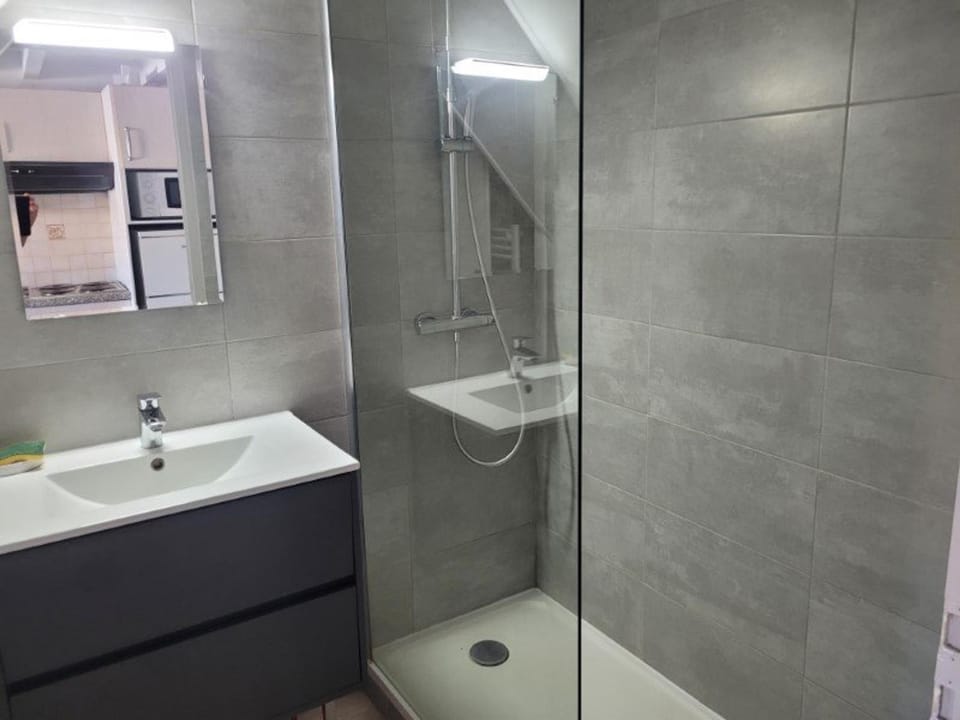 Appartement T2+Mezzanine 6 pers, Piscine, Parking, à 300m de la Plage - Argelès-sur-Mer - FR-1-388-224 Apartment in Argeles-sur-Mer