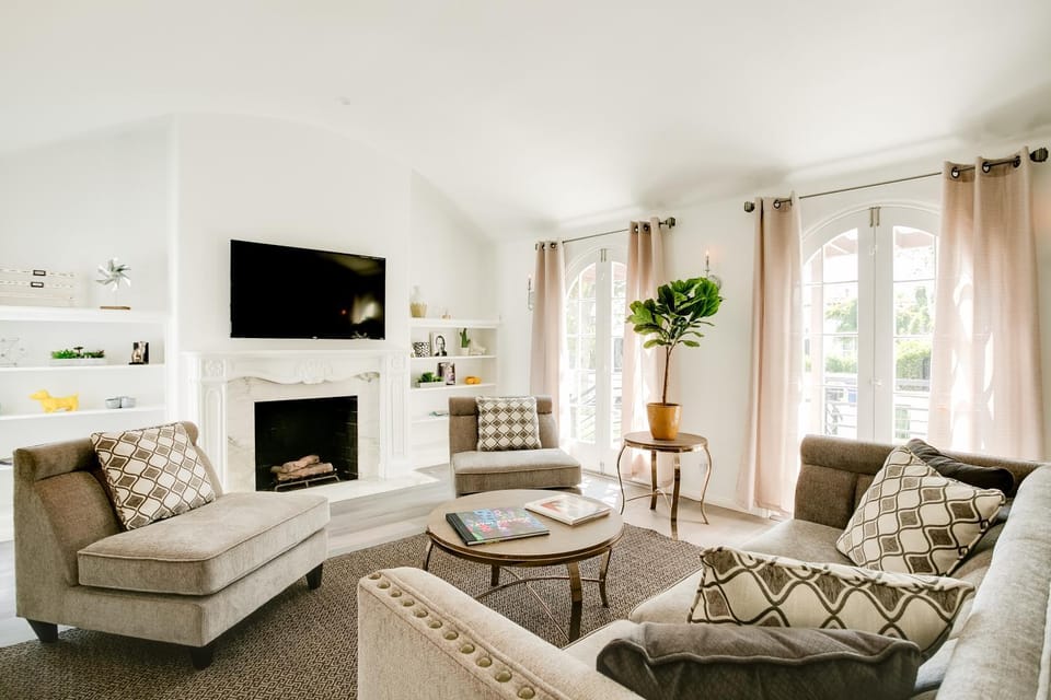 Monthier Melrose PO7H2O0 House in West Hollywood