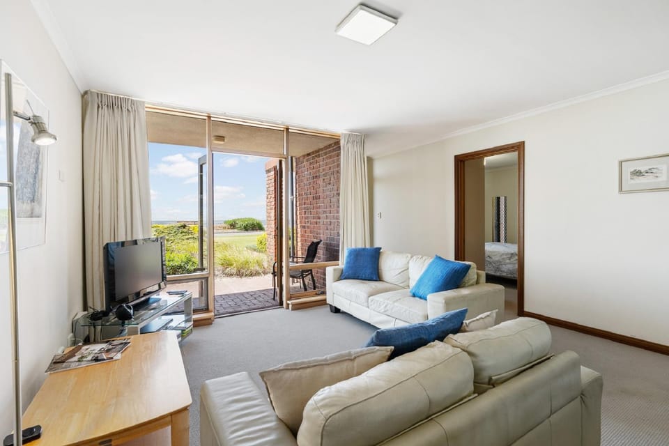 Property building, Seating area, Garden view