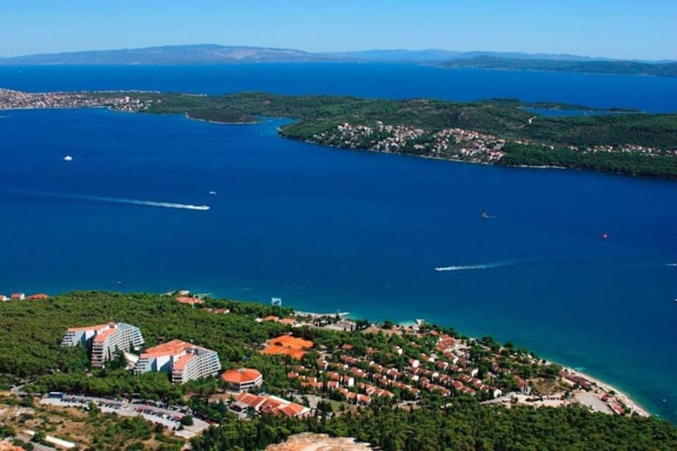Bungalo - near TROGIR Apartment in Šibenik-Knin County, Croatia