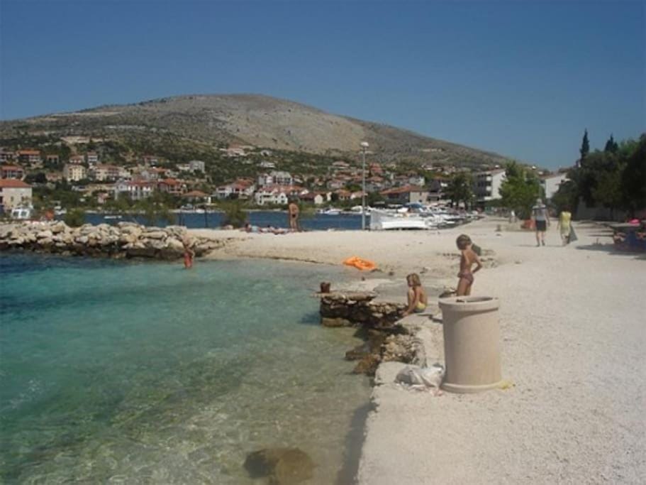 Bungalo - near TROGIR Apartment in Šibenik-Knin County, Croatia