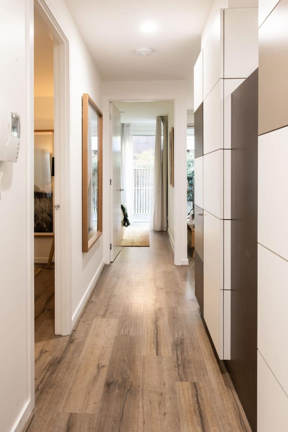 Richmond Retreat with Courtyard Parking Apartment in Melbourne