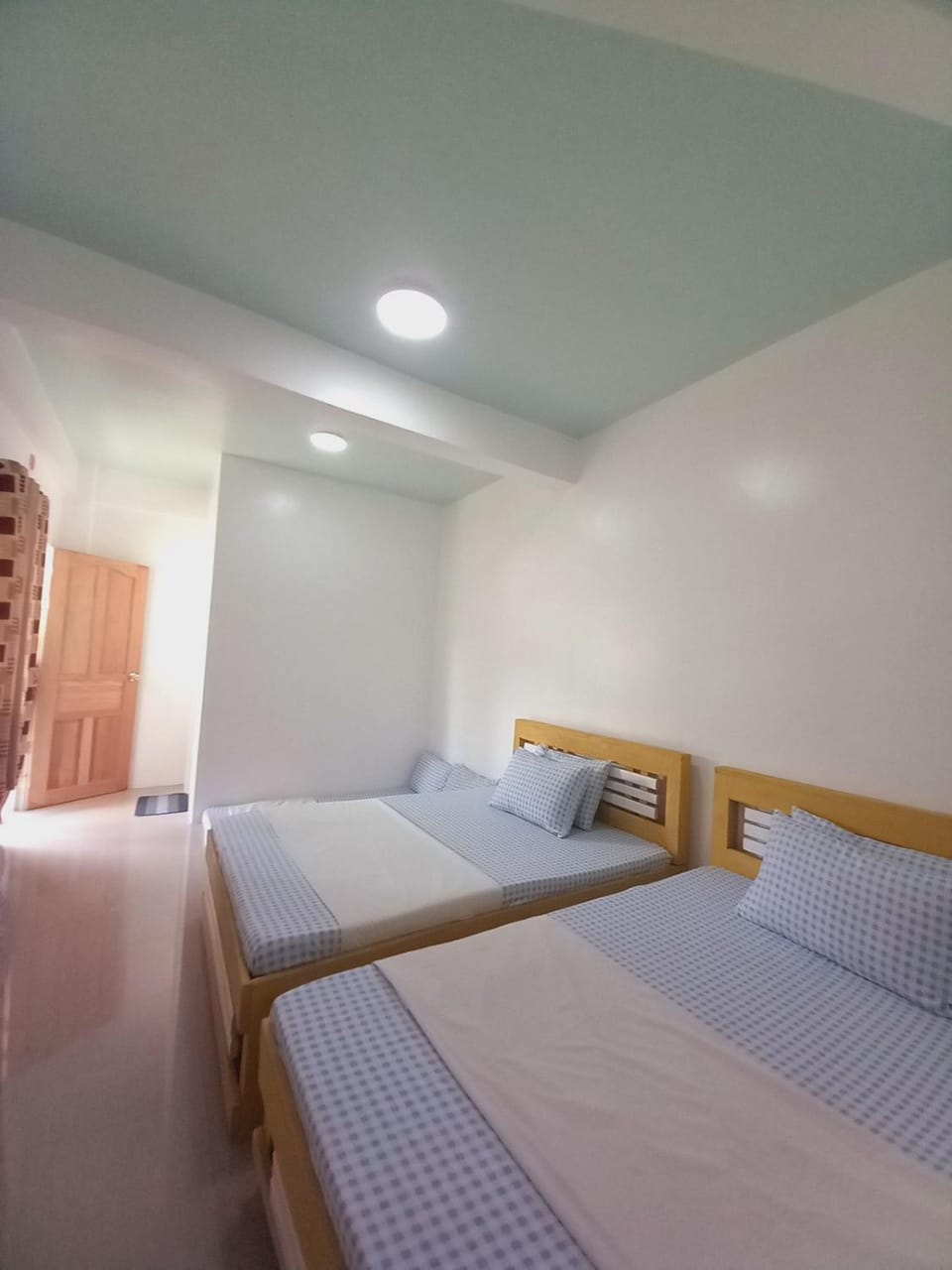 Glenmark's Homestay New Oceanview Rooms Bed and Breakfast in Ilocos Region