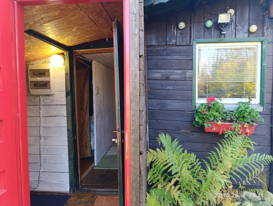 Facade/entrance, Day