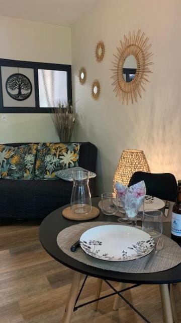 Studio avec parking privé en hyper centre Apartment in Provence