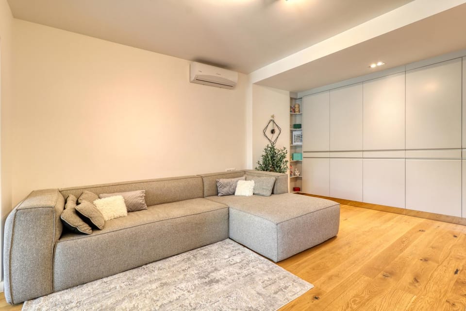 Living room, Seating area, wardrobe, air conditioner