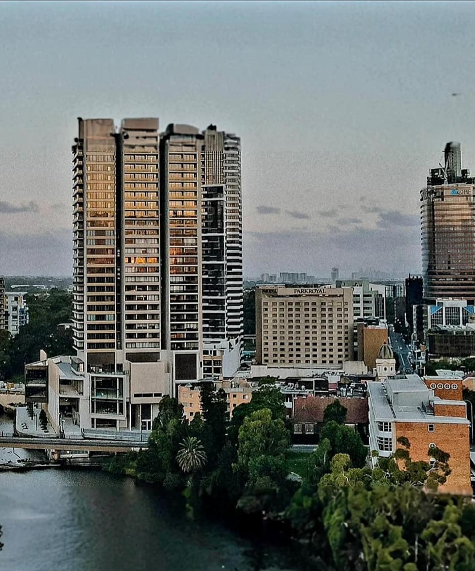 CBD Parramatta shared apartment, swimming pool and gym,internet Apartment in Parramatta