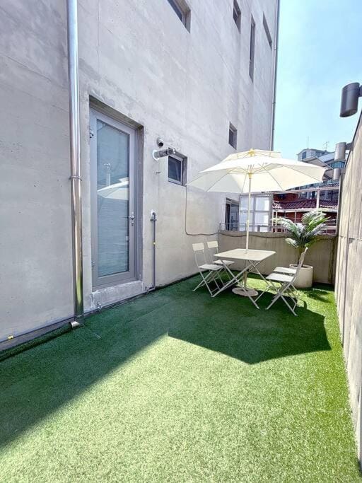 Balcony/Terrace, Balcony/Terrace