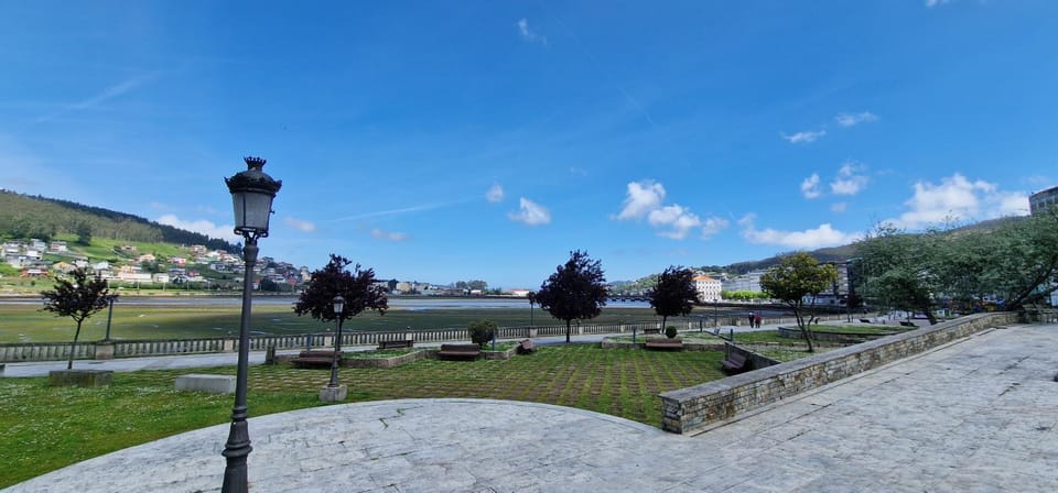Nearby landmark, Off site