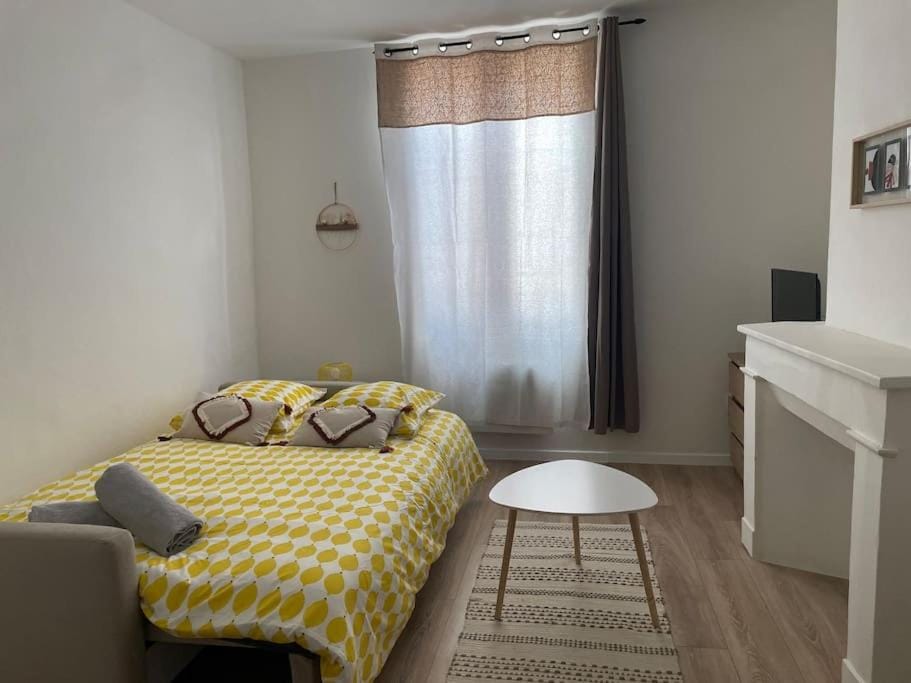 L'entre Stud' Apartment in Occitanie