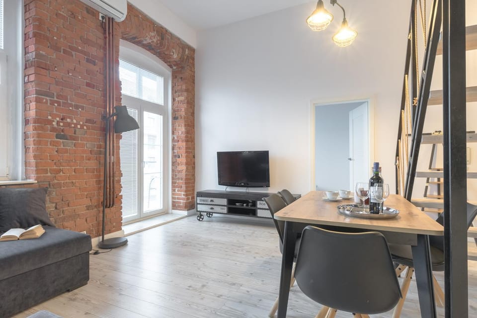 TV and multimedia, Living room, air conditioner