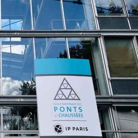 Tiya-Gare Champs sur Marne-Parking Gratuit Apartment in Noisy-le-Grand