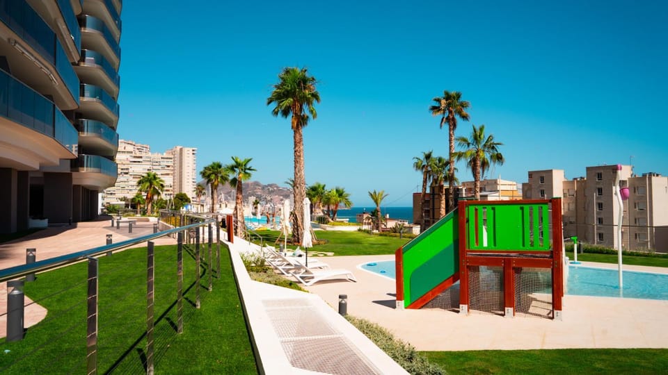 Benidorm Sunset Cliffs Ohana Apartment in Benidorm
