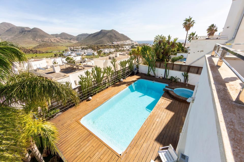 Property building, Swimming pool