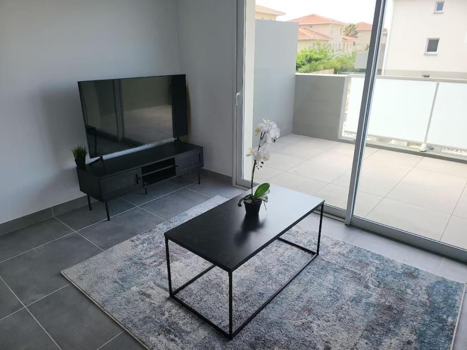 New villa 5mn from the beach-Pyrenees view Villa in Catalonia