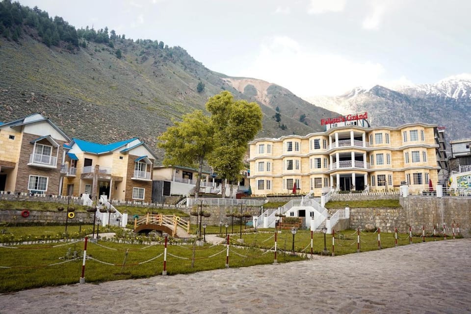 Property building, Natural landscape
