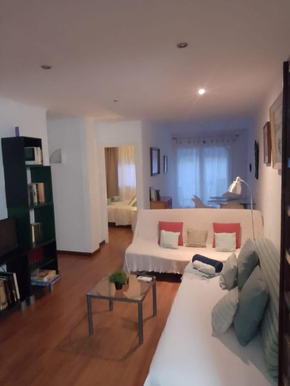 TV and multimedia, Living room, Seating area
