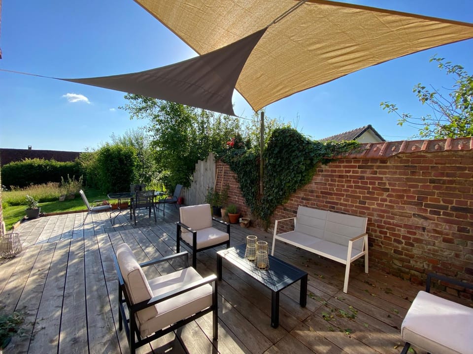 Balcony/Terrace, Garden view