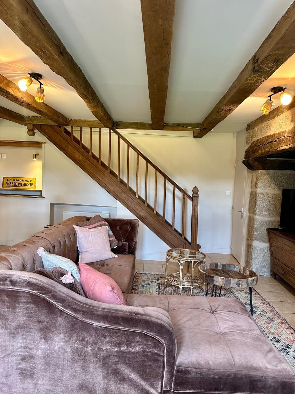 Gîte Le Four à Pain 6 personnes sur le domaine du Manoir du Rigouneix House in Auvergne-Rhône-Alpes