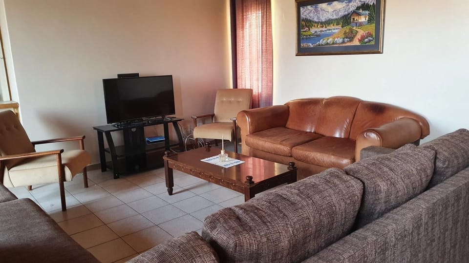 TV and multimedia, Seating area